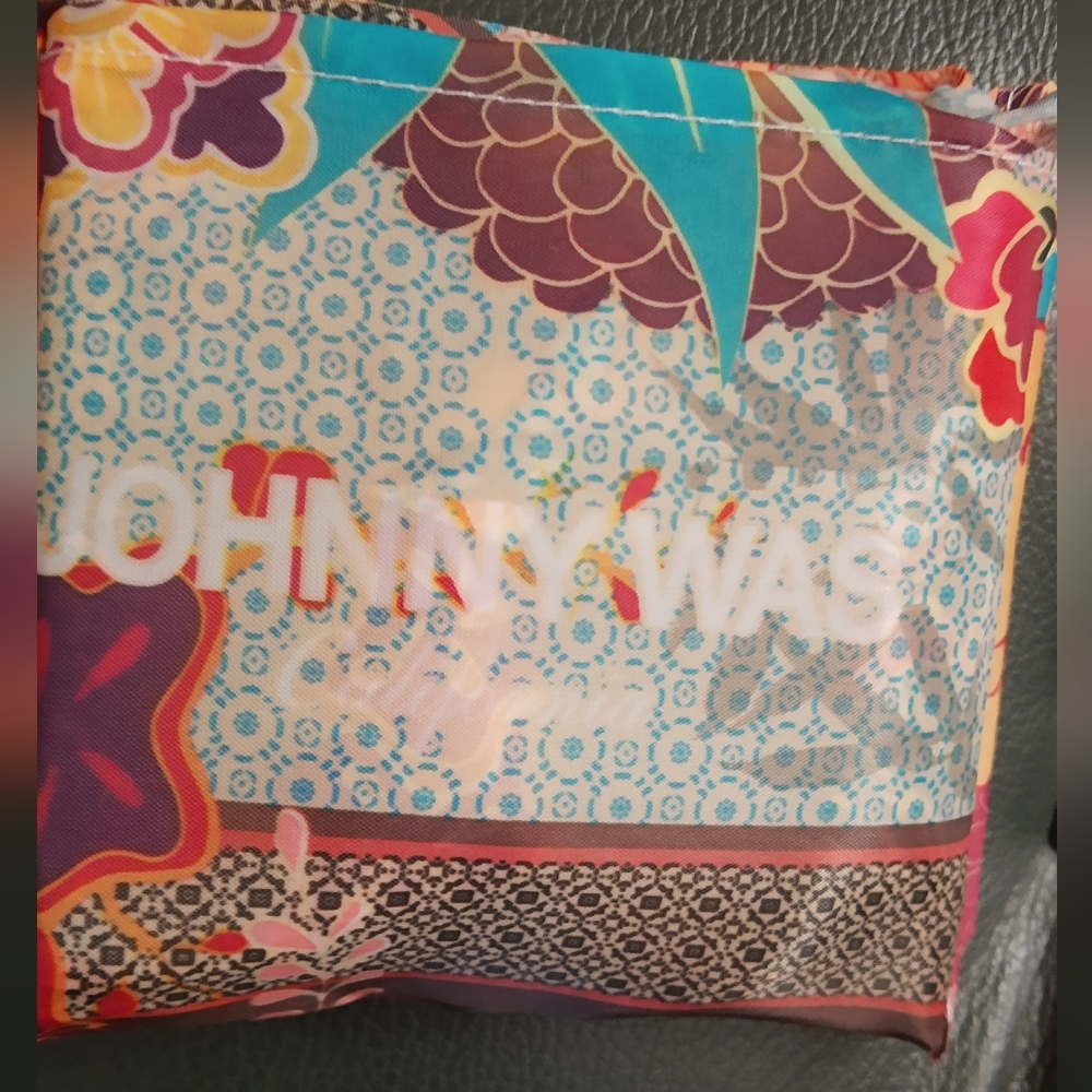 JOHNNY WAS BOHO FLORAL PRINT REUSABLE FOLDABLE NYLON SHOPPING TOTE